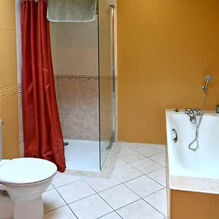 Ferienhaus Le Jardin Secret *